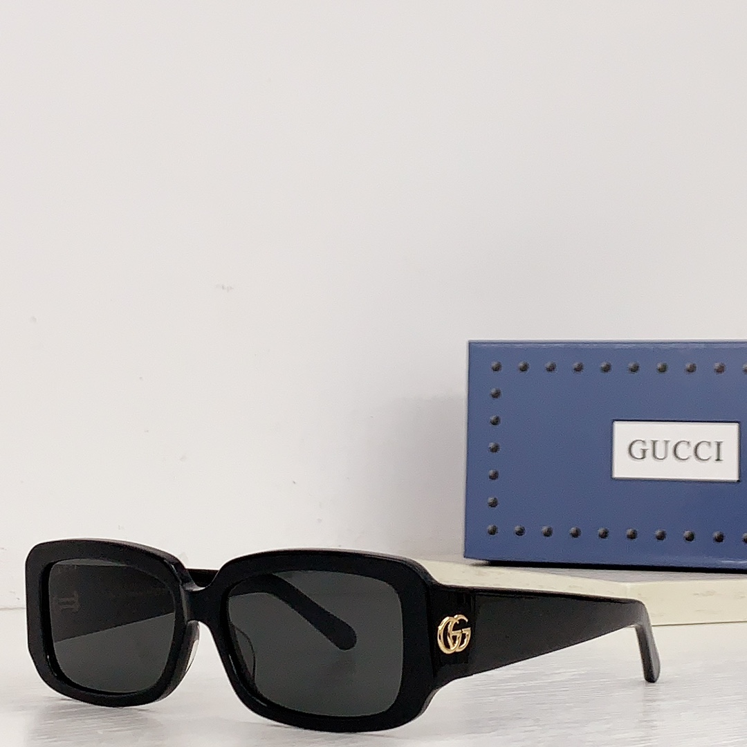 Gucci Specialized Fit Rectangular Sunglasse - everydesigner