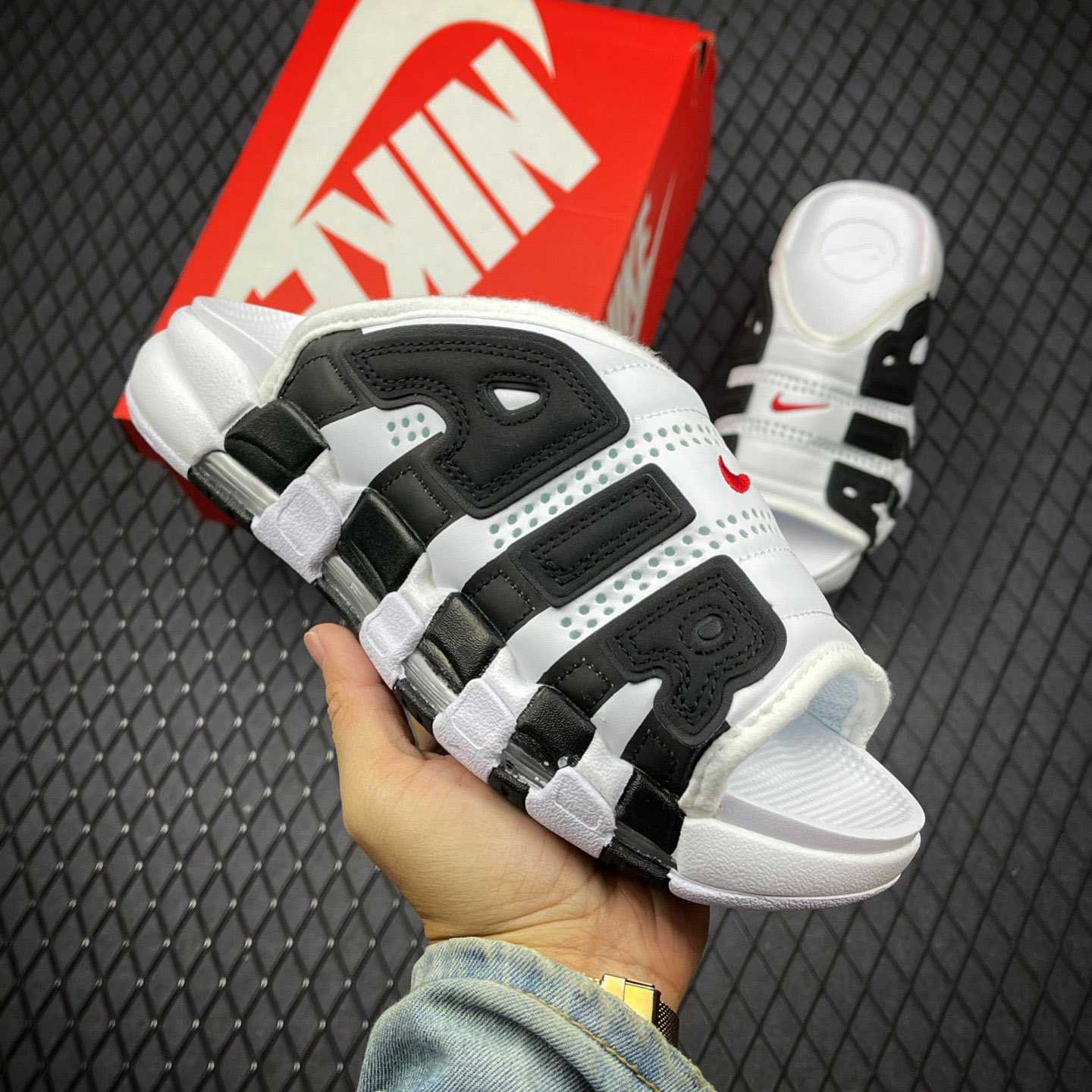 Nike Air More Uptempo Slide   FN3437-160  - everydesigner