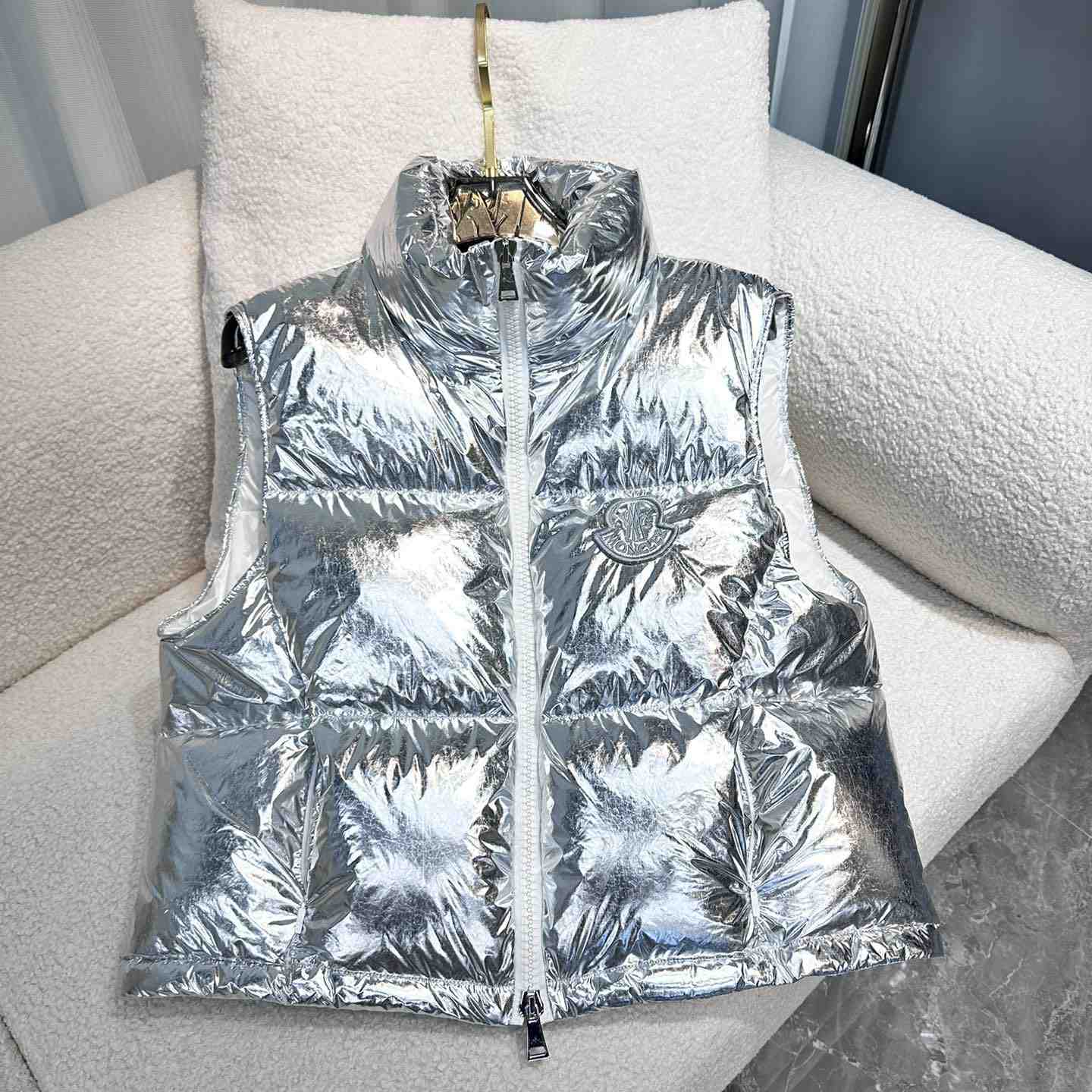 Moncler Blavet Down Gilet - everydesigner