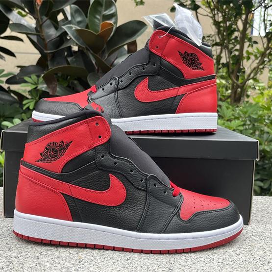 Air Jordan 1 “Banned” Sneaker      432001-001  - everydesigner