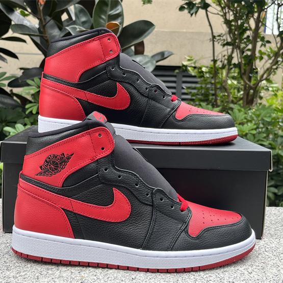 Air Jordan 1 “Banned” Sneaker      432001-001  - everydesigner