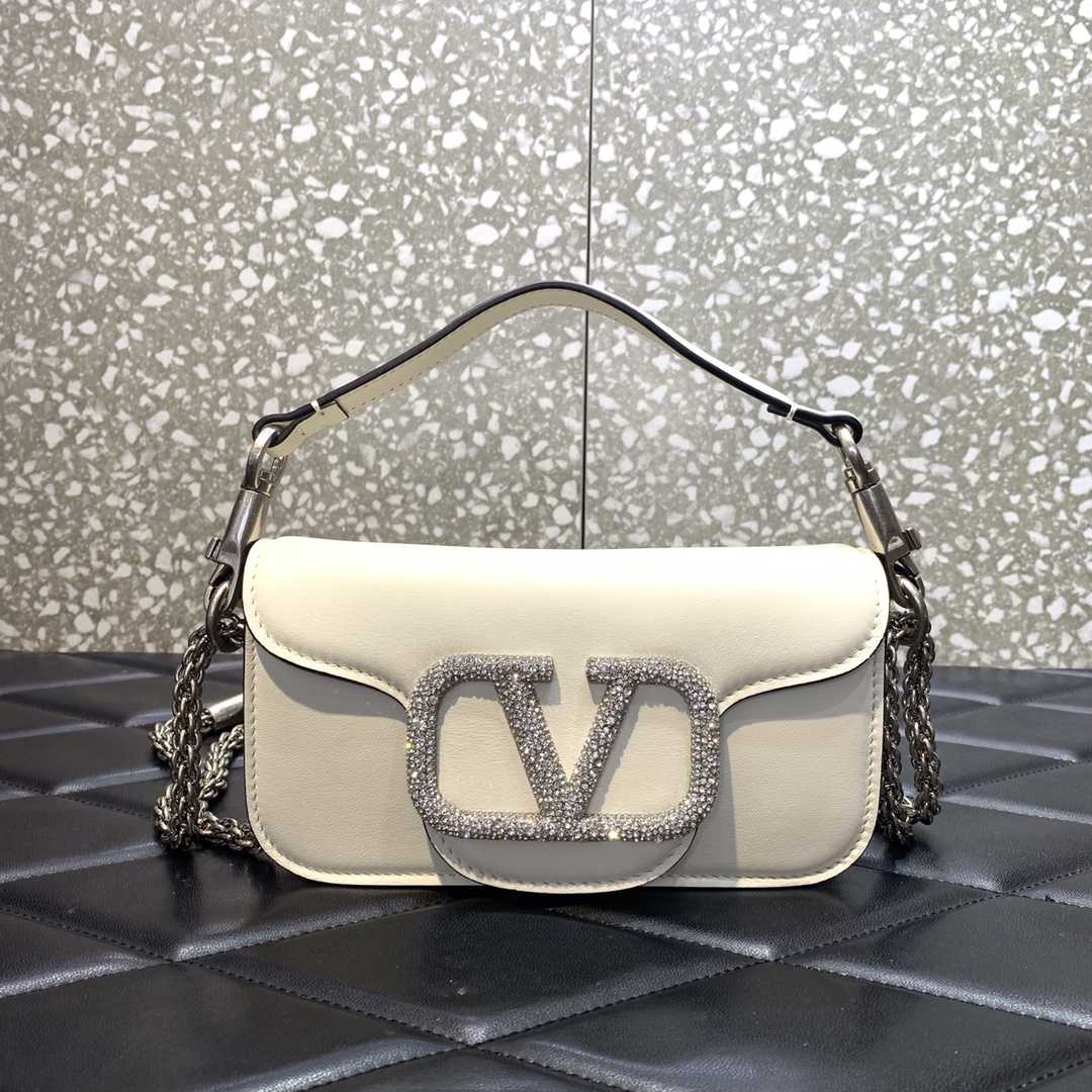 Valenti Locò Small Shoulder Bag With Jewel Logo - everydesigner