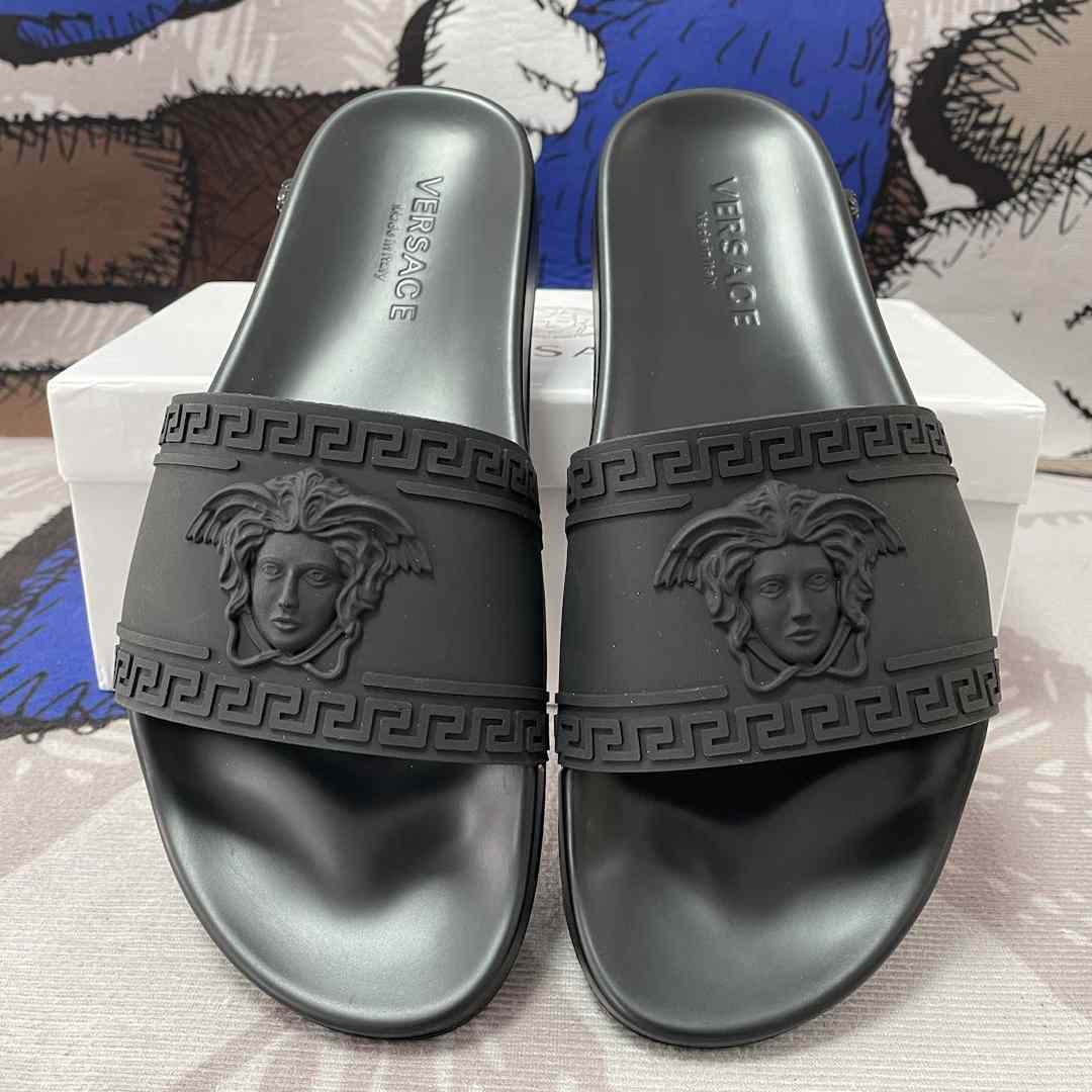 Versace Medusa Slides   - everydesigner