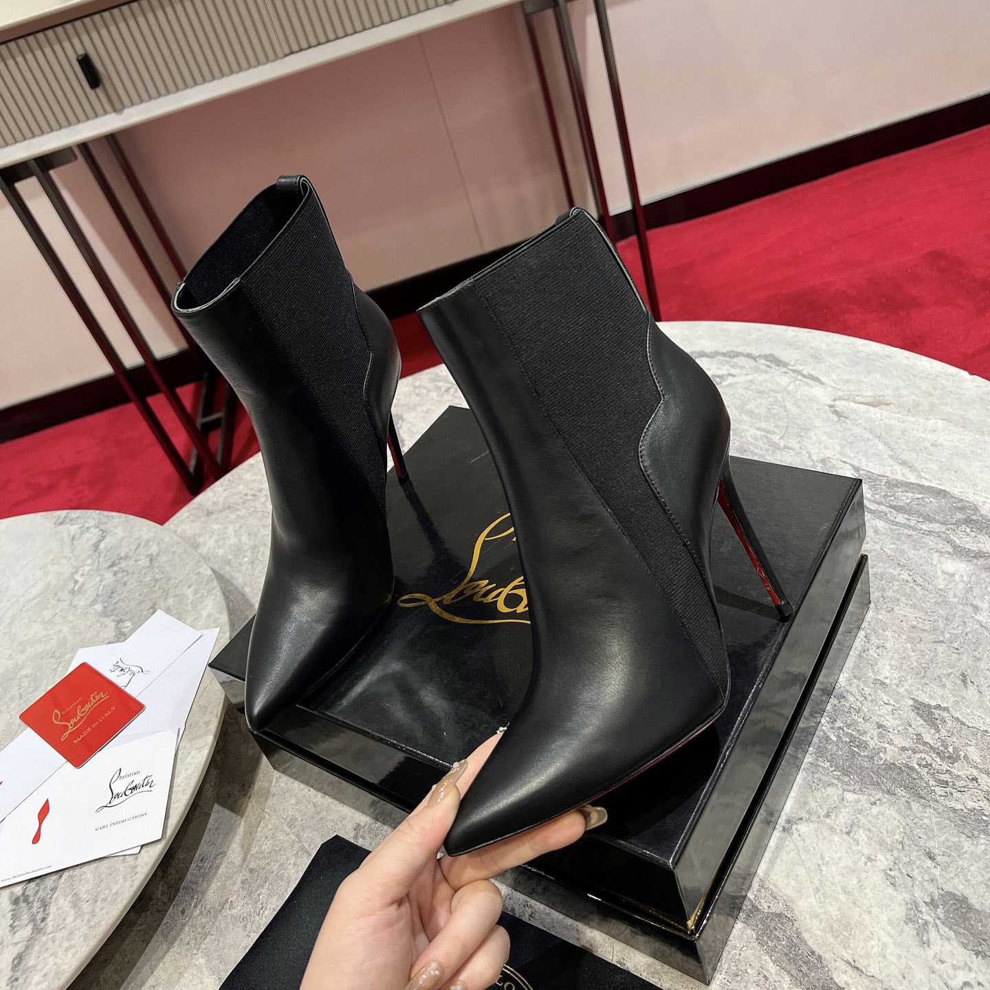 Christian Louboutin Chelsea Chick Booty 100 mm - everydesigner