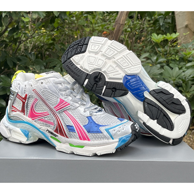 Balenciaga Runner Sneaker  - everydesigner