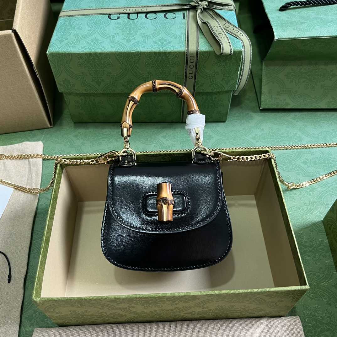 Gucci Bamboo 1947 Super Mini Bag (18.5x 12x 5.5cm) - everydesigner