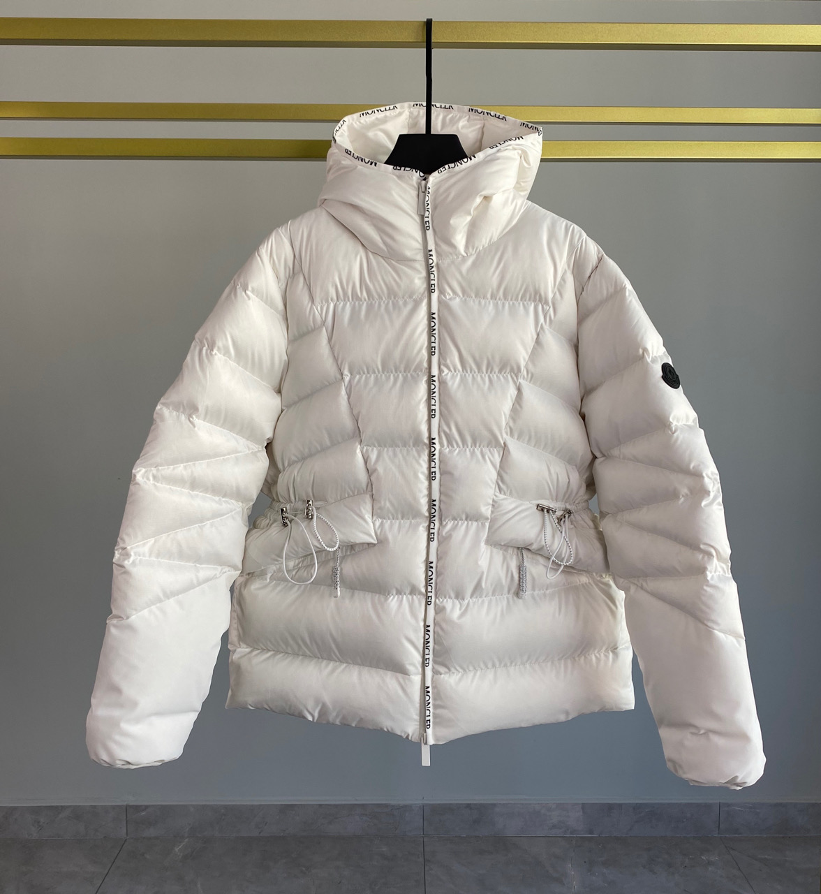 Moncler Sittang Short Down Jacket - everydesigner