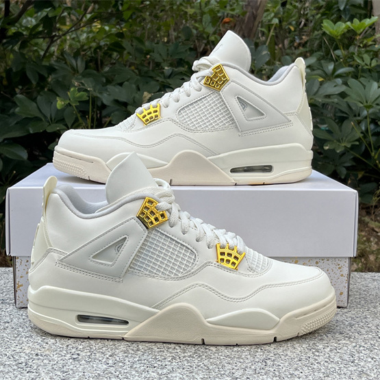 Air Jordan 4 WMNS “Sail” Sneakers      AQ9129-170 - everydesigner