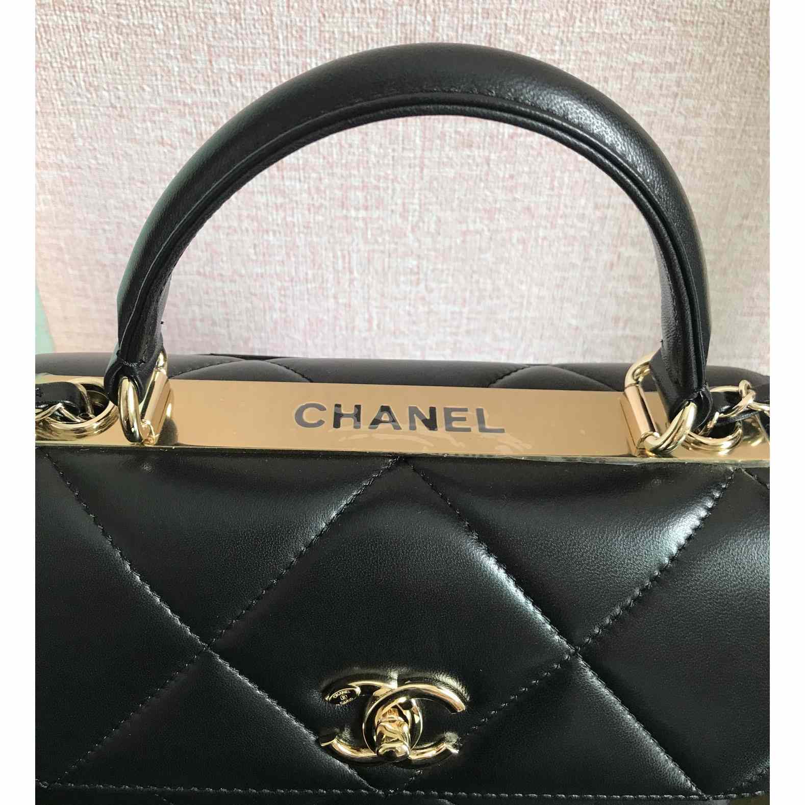 Chanel Navy Quilted Lambskin Small Trendy CC Gold Hardware (25*12*17cm) - everydesigner