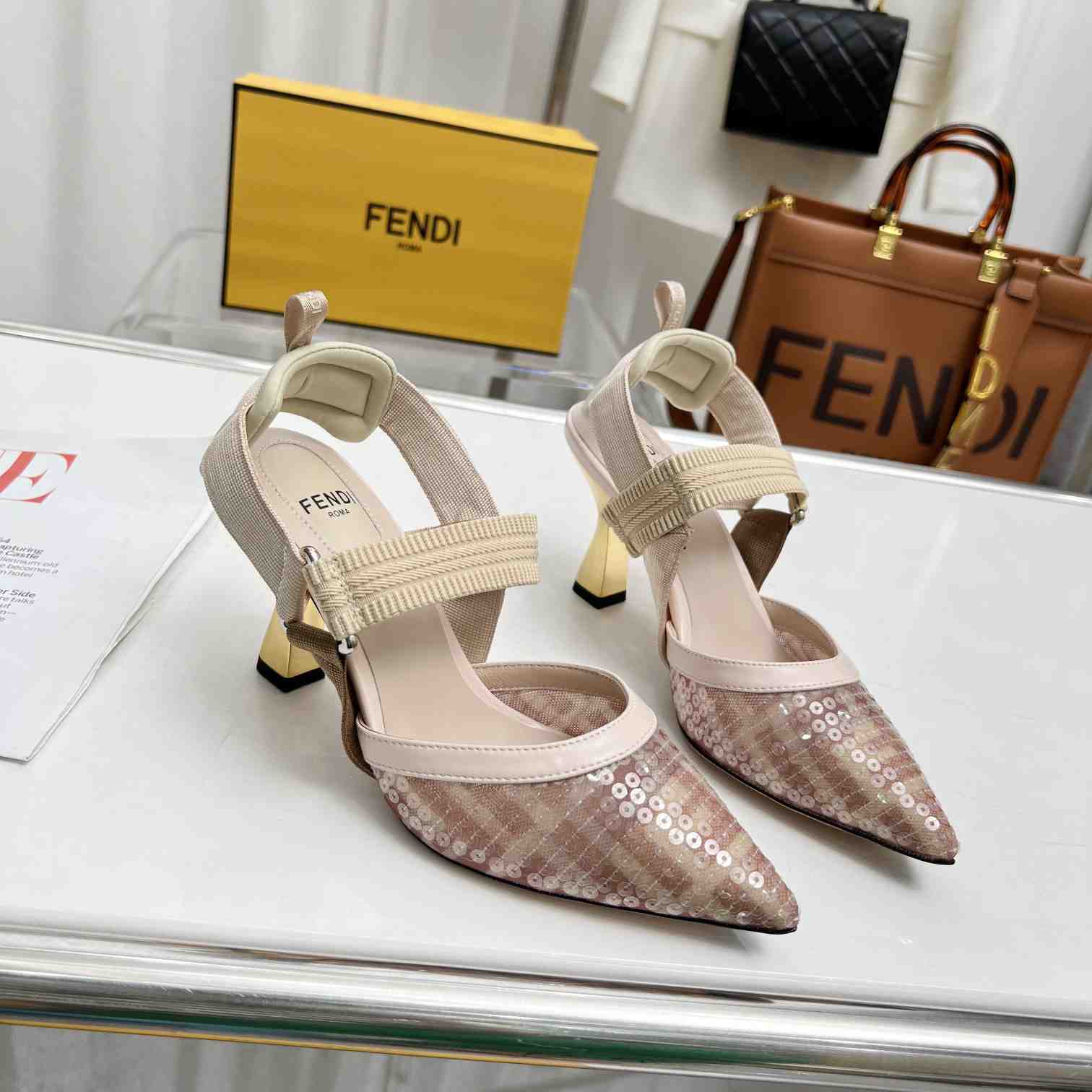 Fendi Colibrì Pink Mesh Medium-heeled Slingbacks - everydesigner