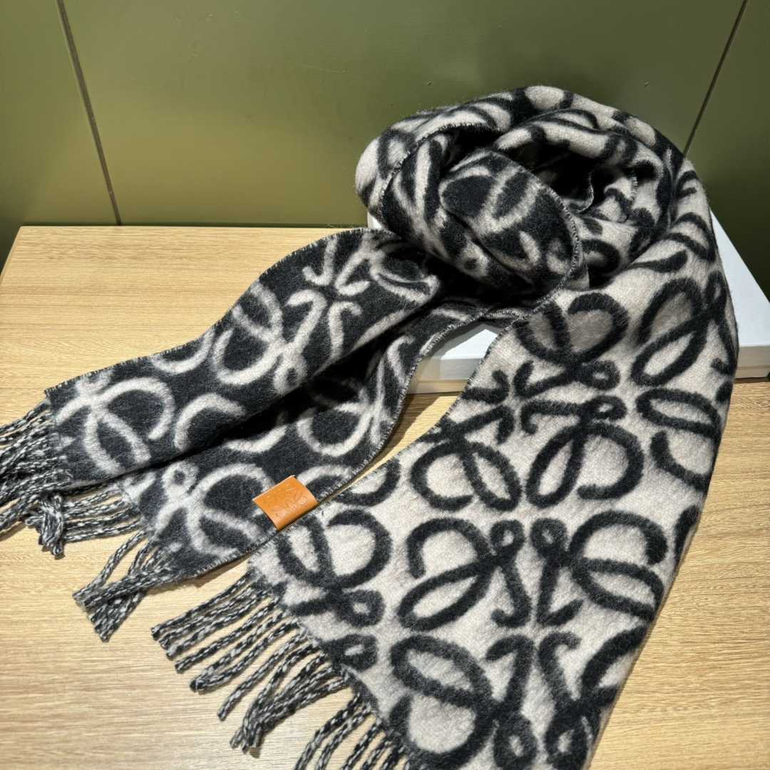 Loewe Anagram Scarf In Alpaca And Wool - everydesigner