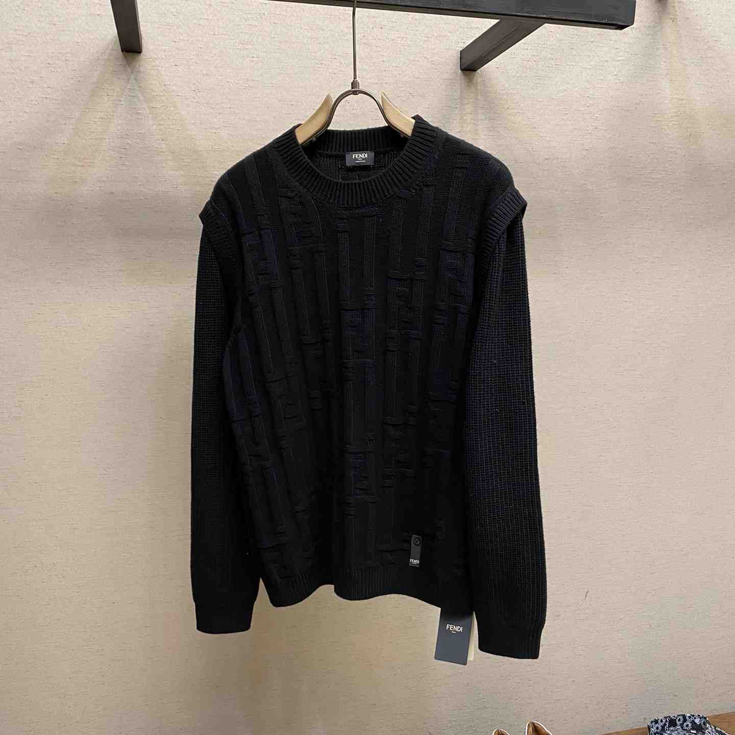 Fendi Black Wool Pullover - everydesigner