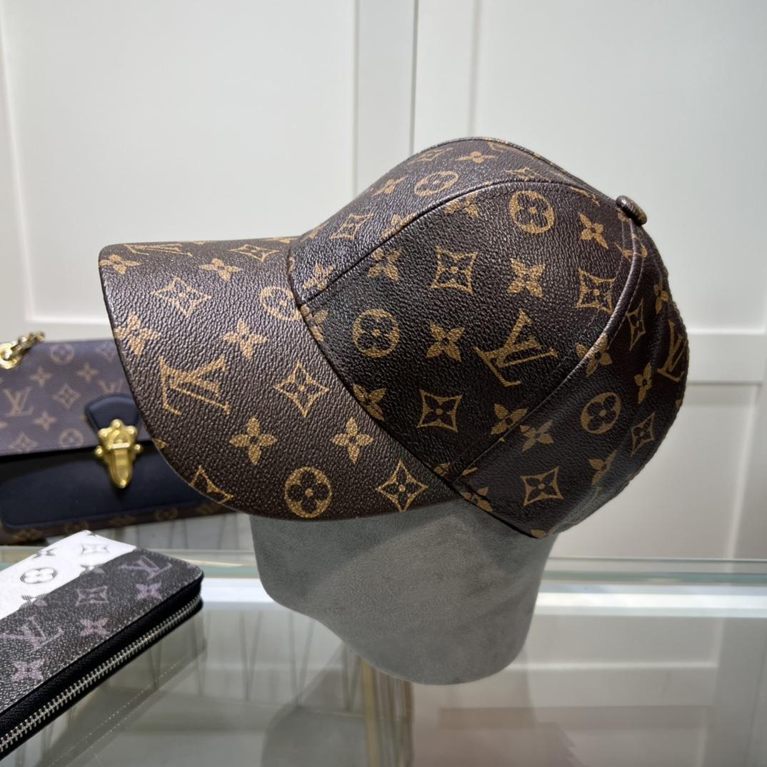 Louis Vuitton Monogram Cap - everydesigner