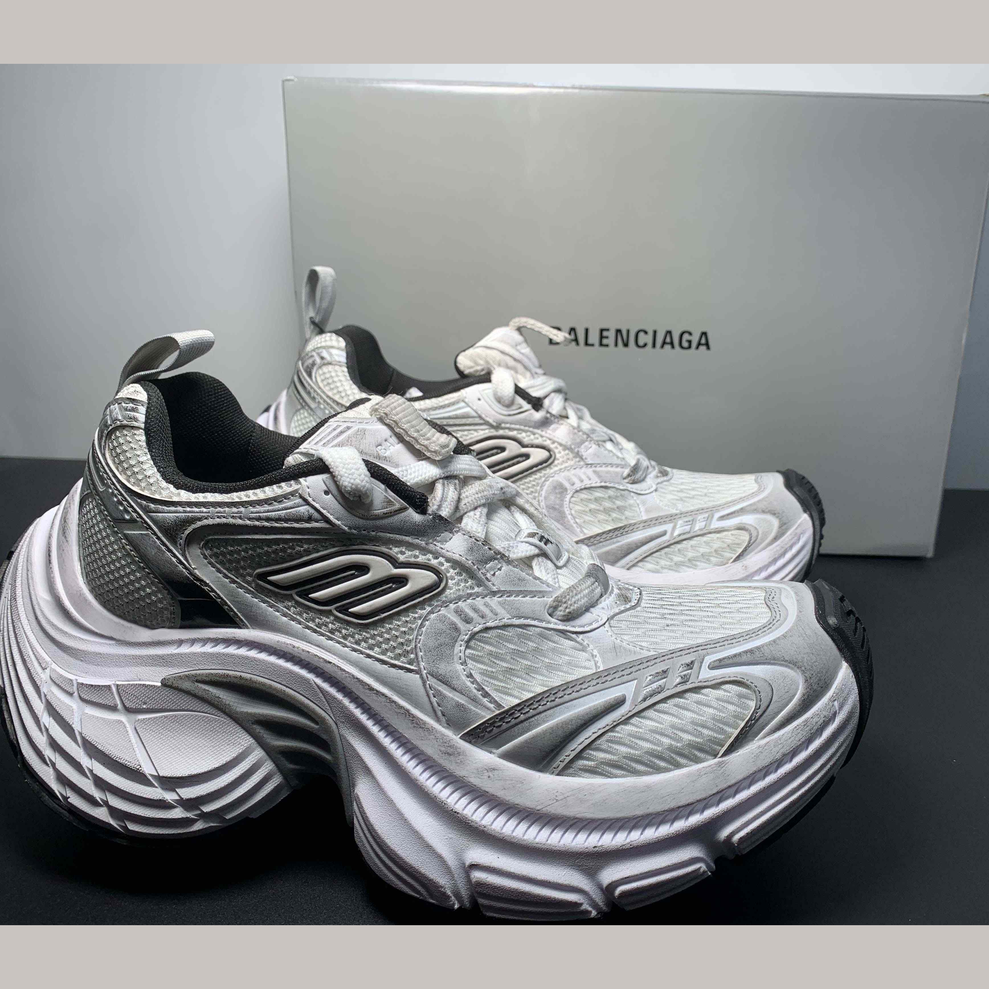 Balenciaga 10XL Sneaker In White/Black/Grey - everydesigner