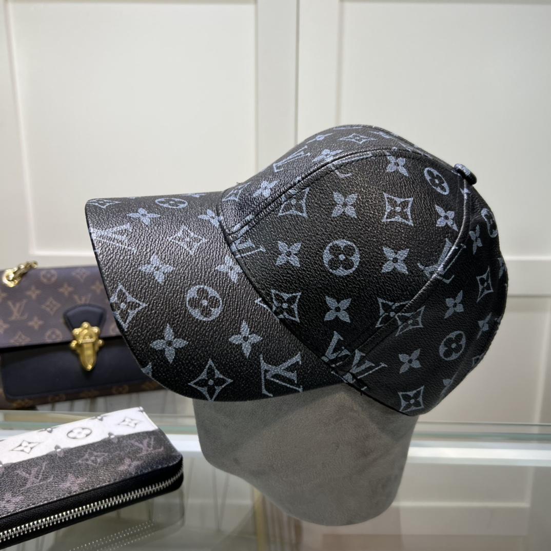 Louis Vuitton Monogram Cap - everydesigner