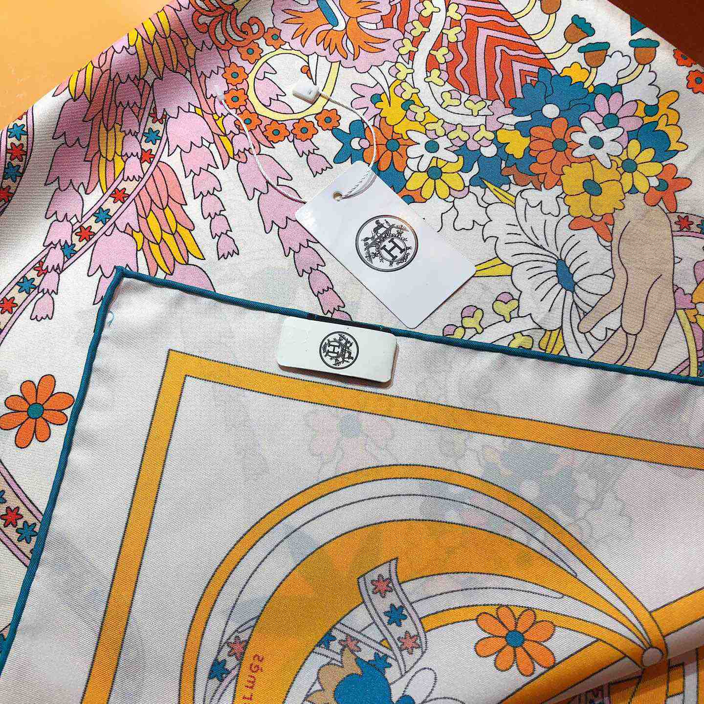 Hermes La Danse Du Printemps Scarf   90cm - everydesigner