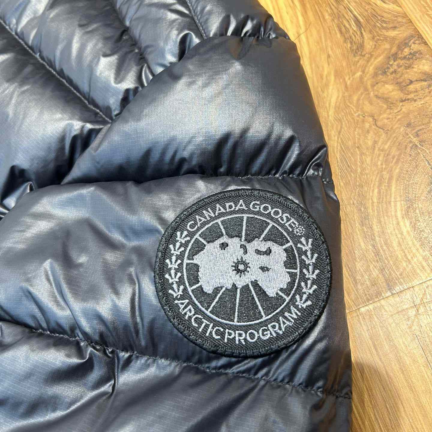 Canada Goose Logo-patch Padded Jacket - everydesigner