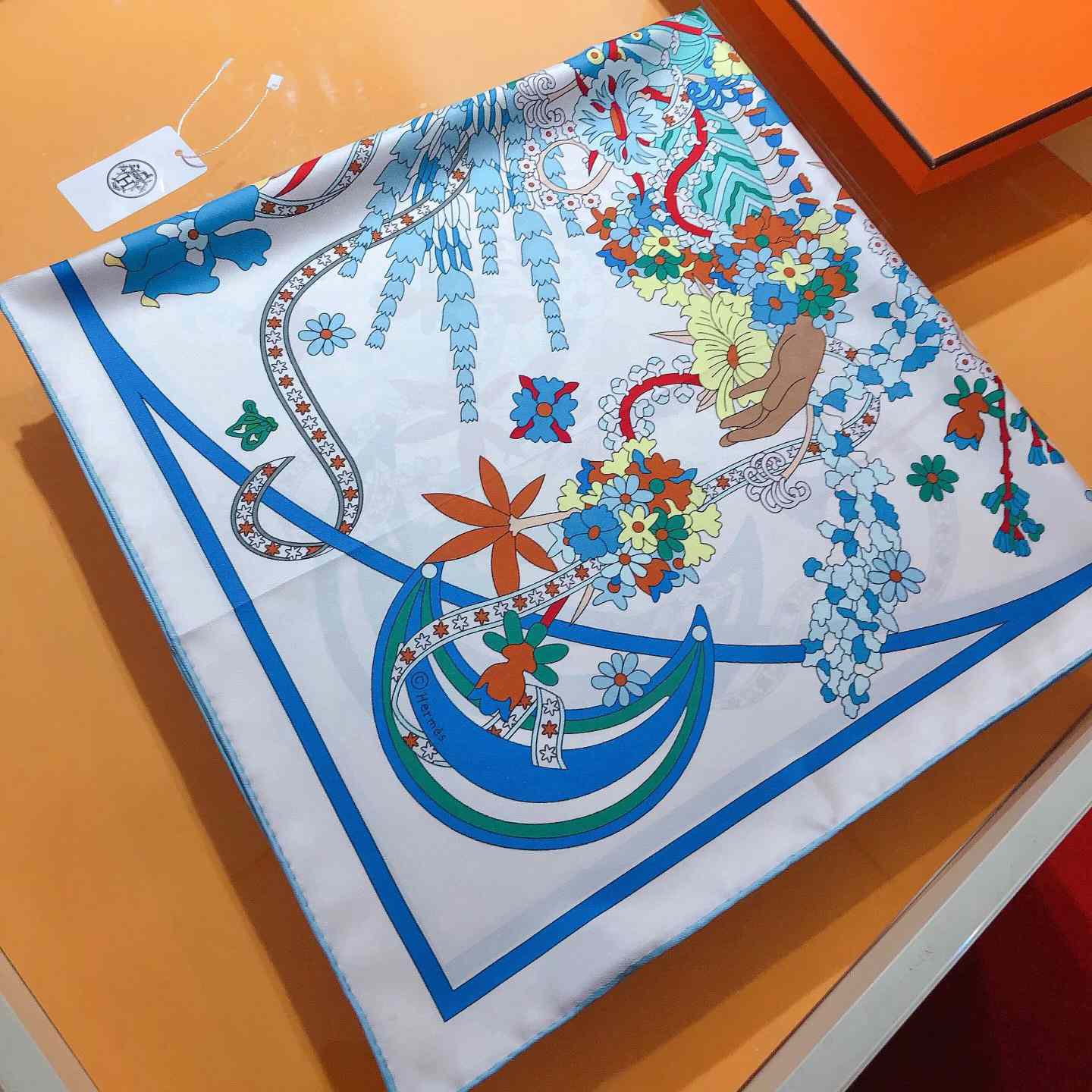 Hermes La Danse Du Printemps Scarf   90cm - everydesigner