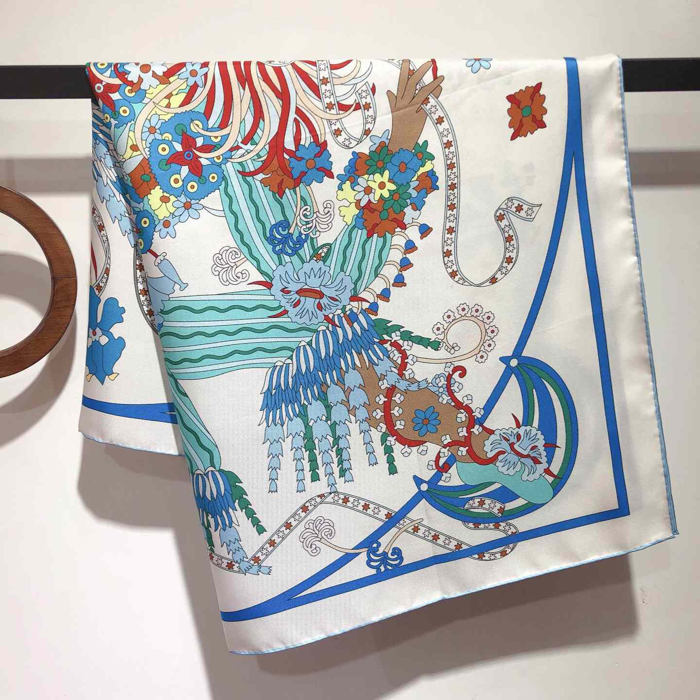 Hermes La Danse Du Printemps Scarf   90cm - everydesigner