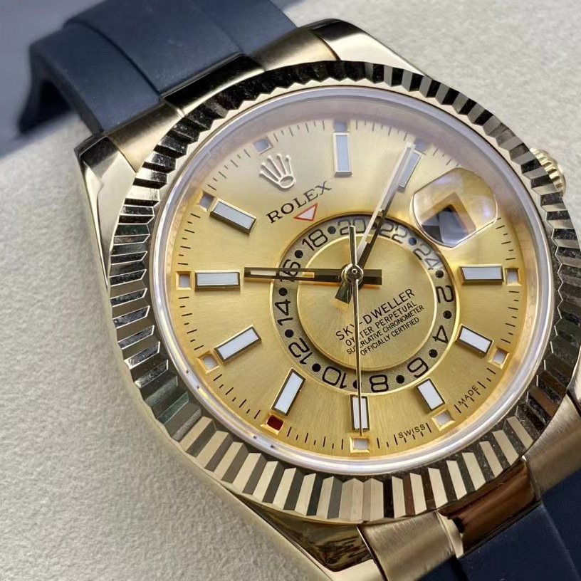 Rolex Sky-Dweller Watch   - everydesigner