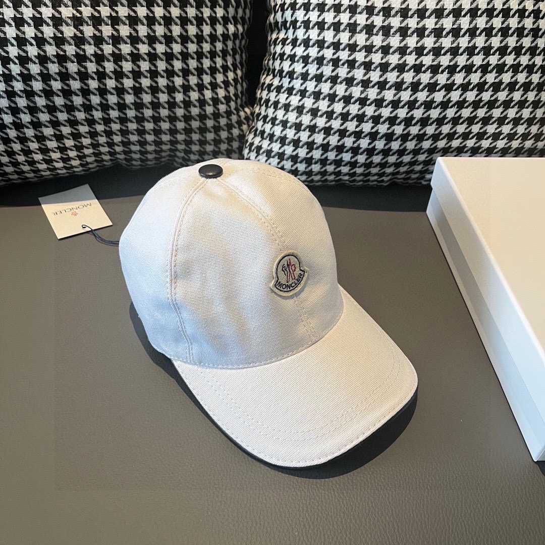 Moncler Cap - everydesigner