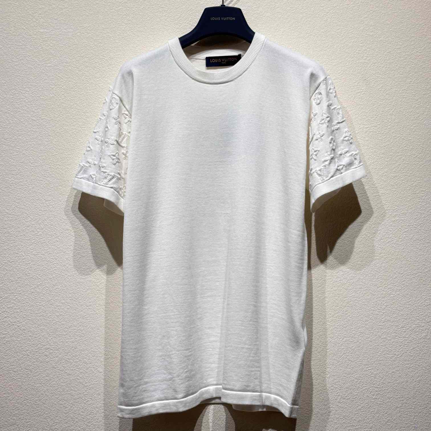 Louis Vuitton Short-Sleeved Signature Crewneck      - everydesigner