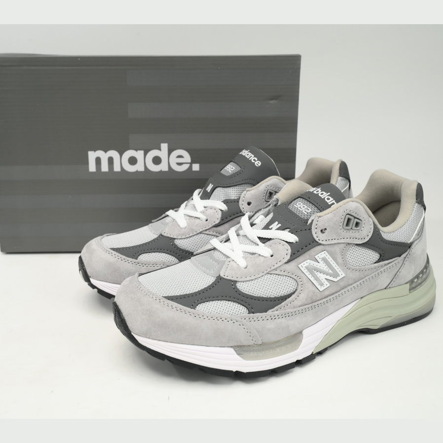 New Balance 992 Black And Gray Sneakers      M992GR  - everydesigner