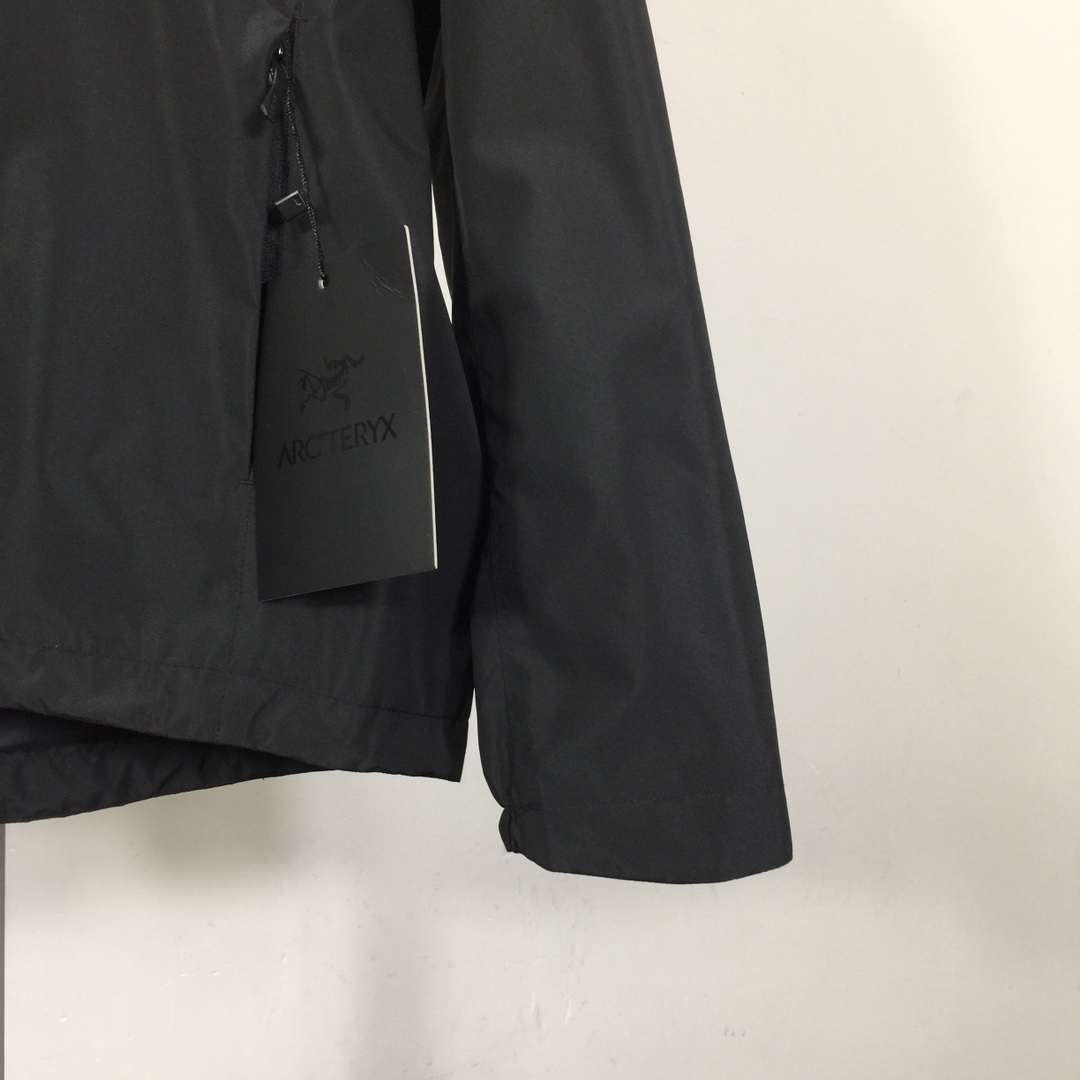 Arc'teryx Jacket - everydesigner