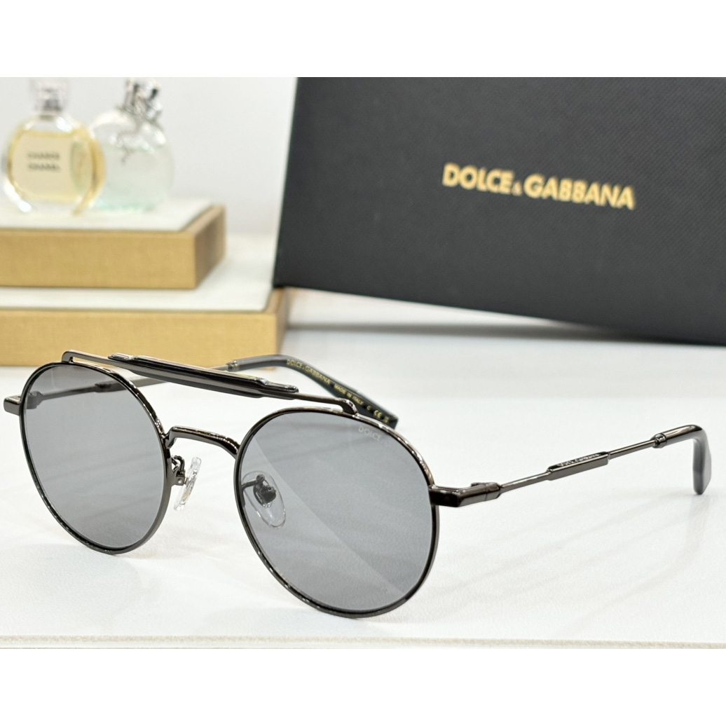 Dolce & Gabbana Diagonal Cut Sunglasses      DG2295 - everydesigner