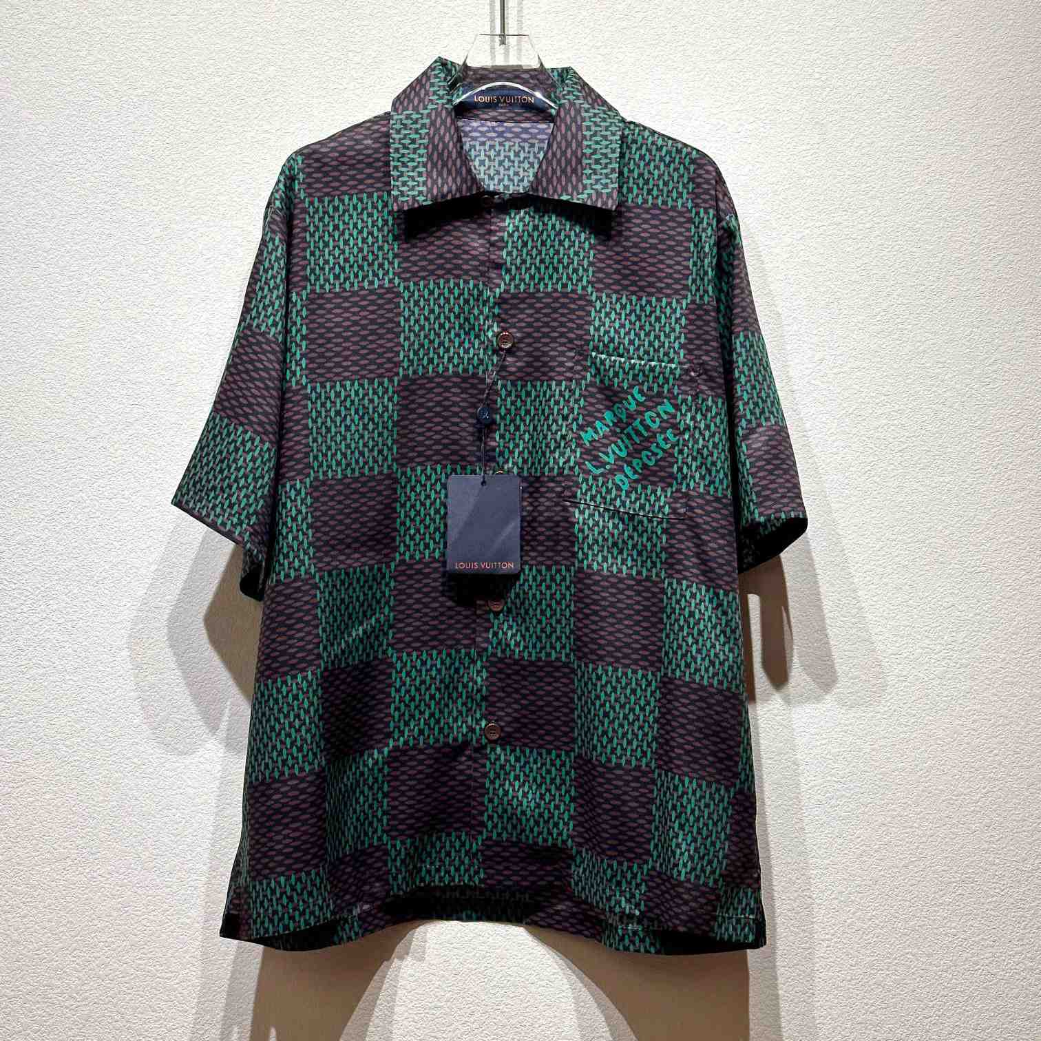 Louis Vuitton Open Collar Short-Sleeved Silk Shirt    1AFJAQ - everydesigner