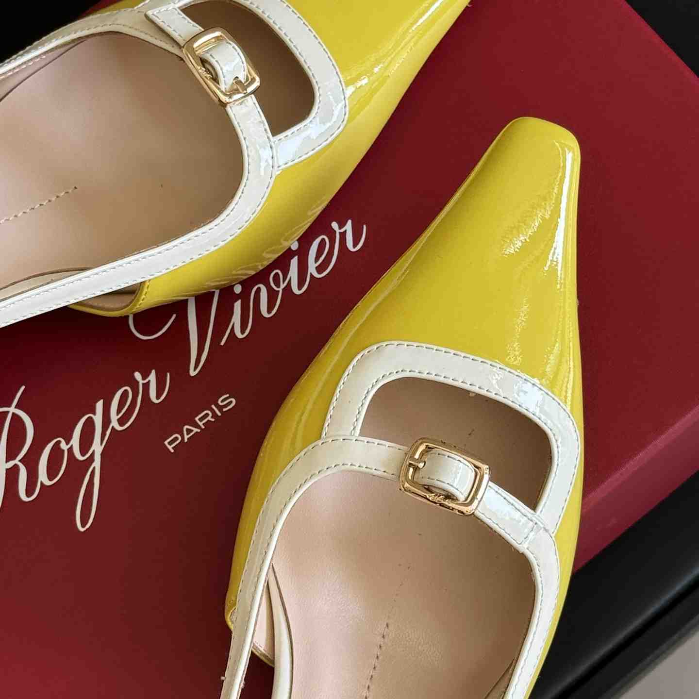 Roger Vivier Viv’ Canard Slingback Pumps in Patent Leather - everydesigner