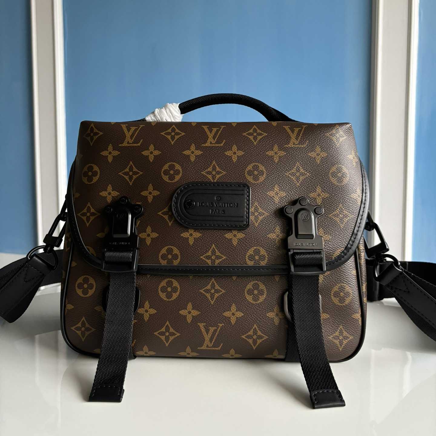 Louis Vuitton LV Trail Messenger          M46972 - everydesigner