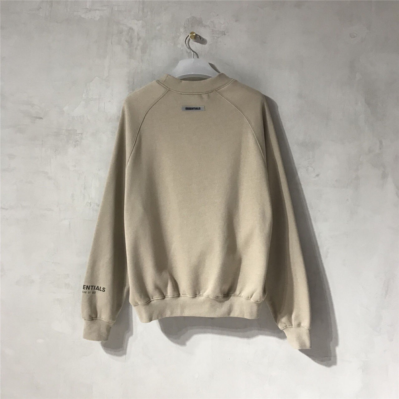 Fear Of God Essentials Crewneck Applique Logo - everydesigner