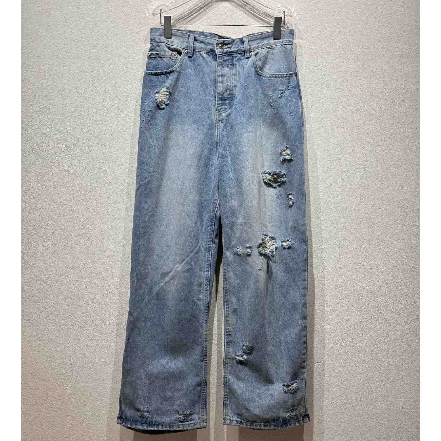 Balenciaga Super Destroyed Baggy Pants In Light Blue - everydesigner