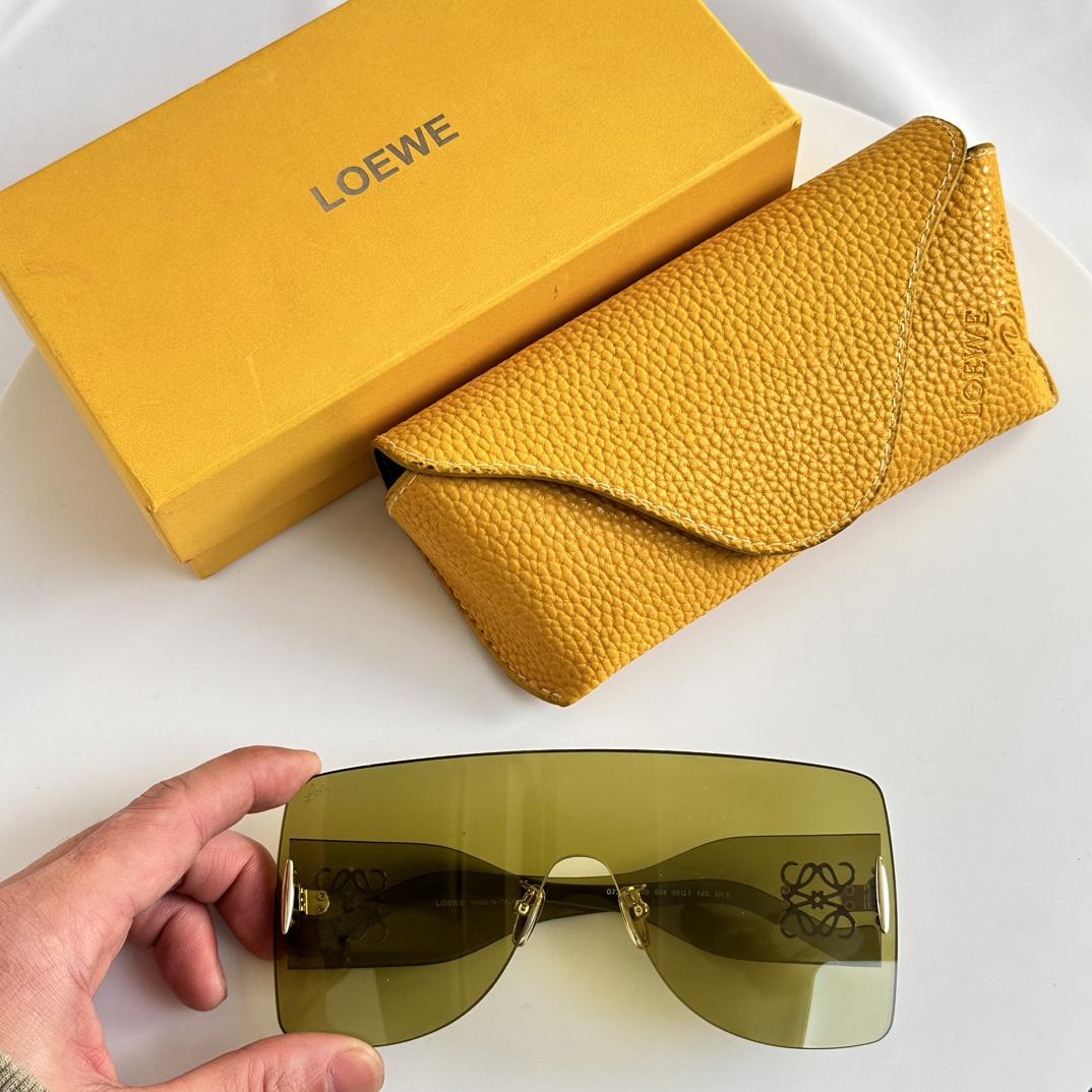 Loewe Mask-Frame Sunglasses       G736270X09 - everydesigner