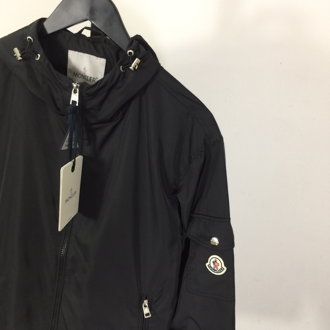 Moncler Etiache Rain Jacket - everydesigner