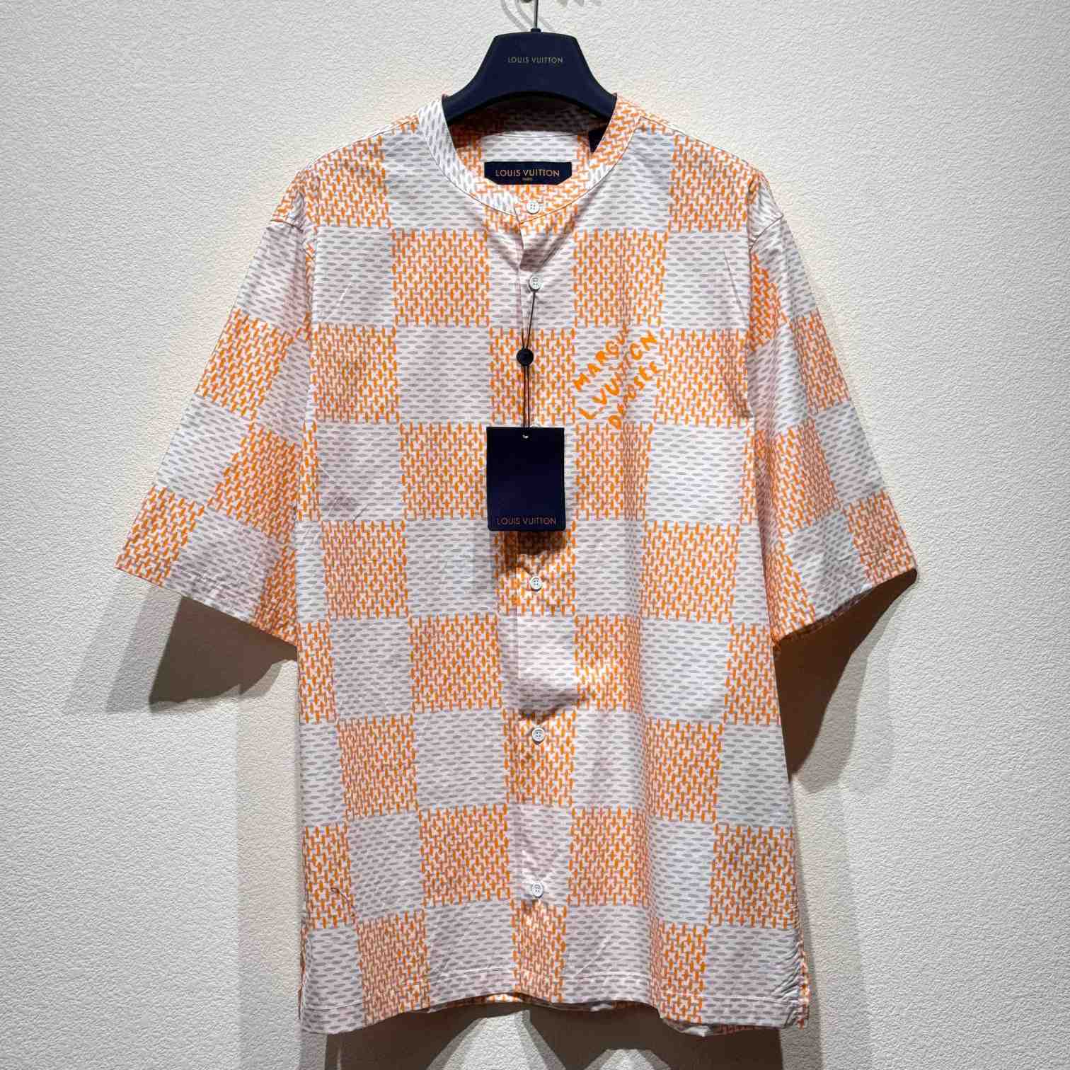 Louis Vuitton Short-Sleeved Officer Collar Shirt    1AFJCG - everydesigner