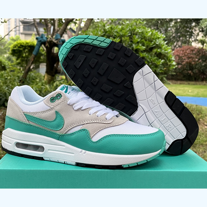 Nike Air Max 1 “Clear Jade” Sneaker    DZ4549-001 - everydesigner