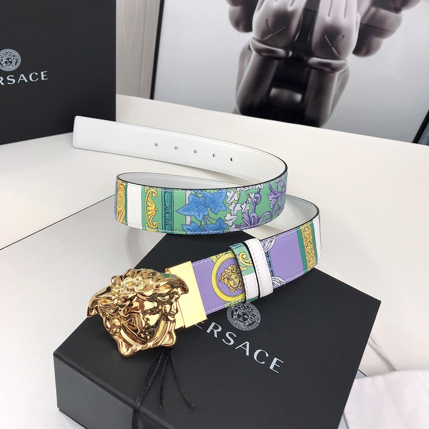 Versace Reversible Barocco Medusa Leather Belt   40mm - everydesigner