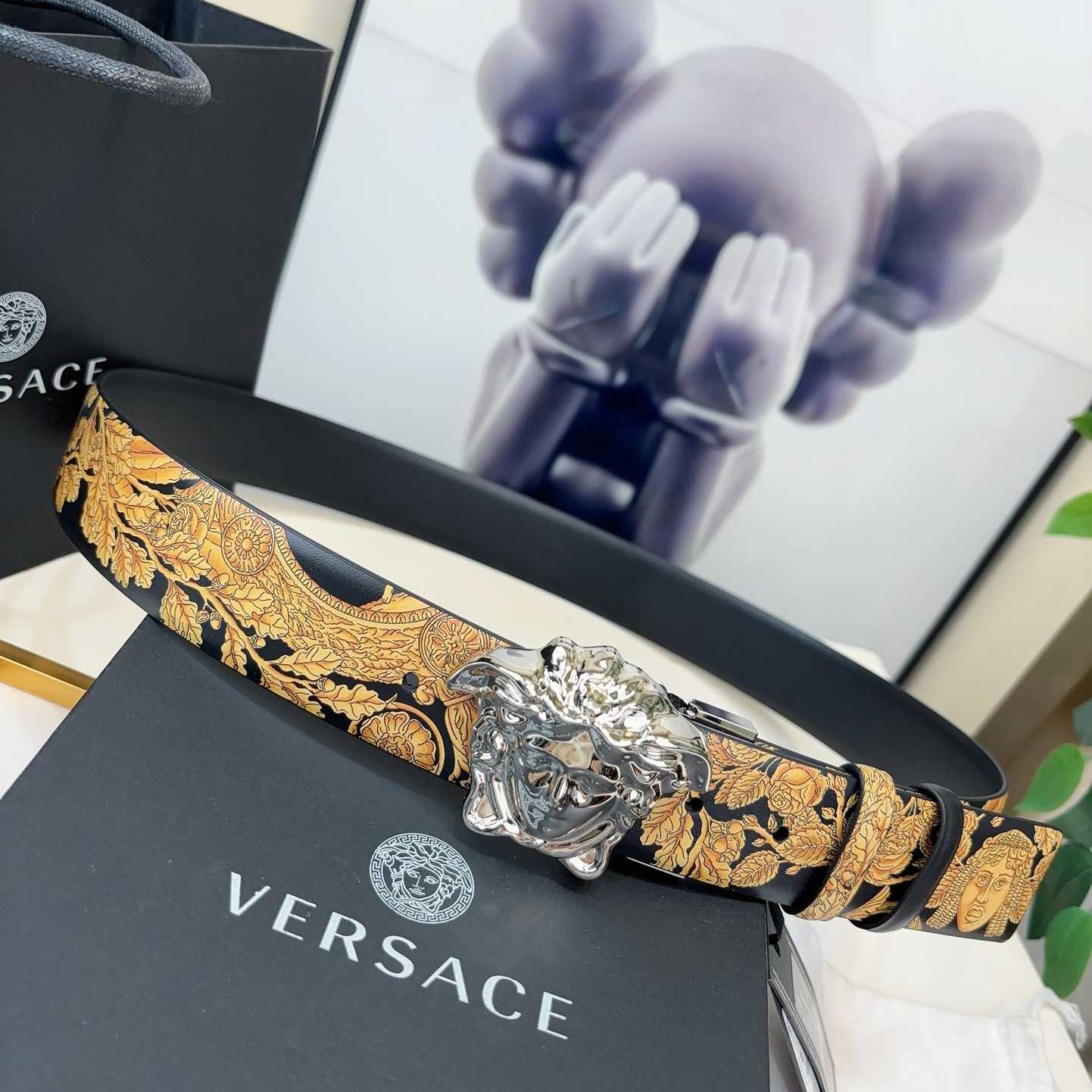 Versace Barocco Reversible Leather Belt    40mm - everydesigner