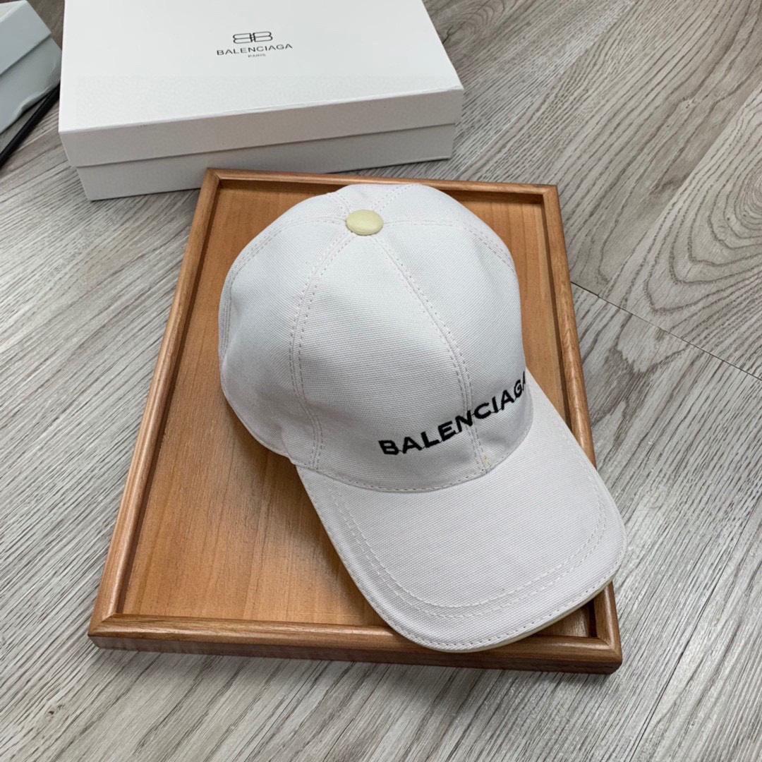 Balenciaga Embroidered-logo Six-panel Cap - everydesigner