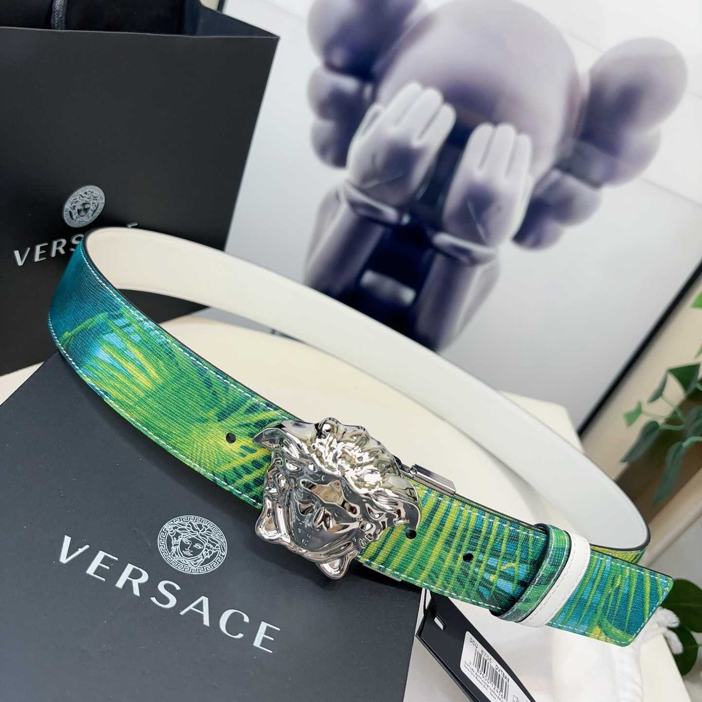 Versace Tiger La Medusa Leather Belt   40mm - everydesigner