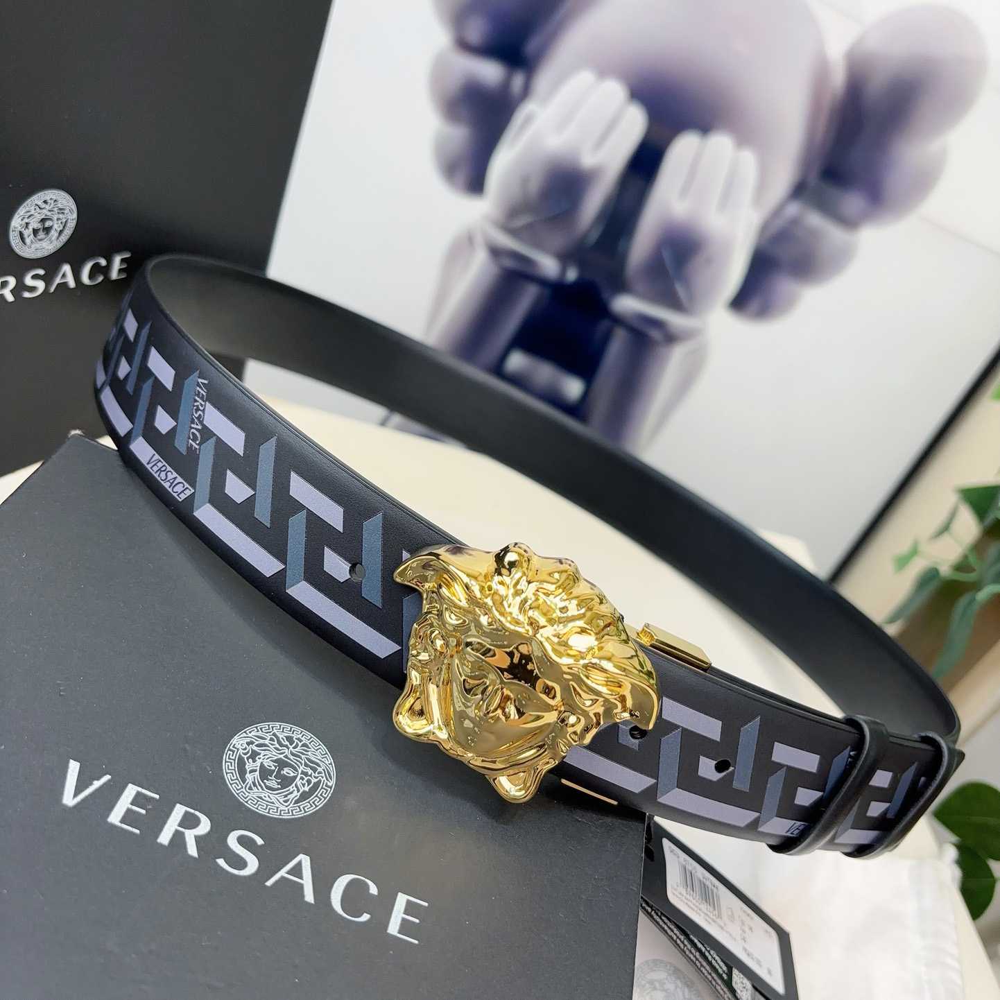 Versace Reversible Leather Belt    40mm - everydesigner