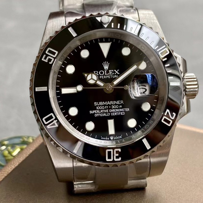 Rolex Submariner Watch     41mm - everydesigner