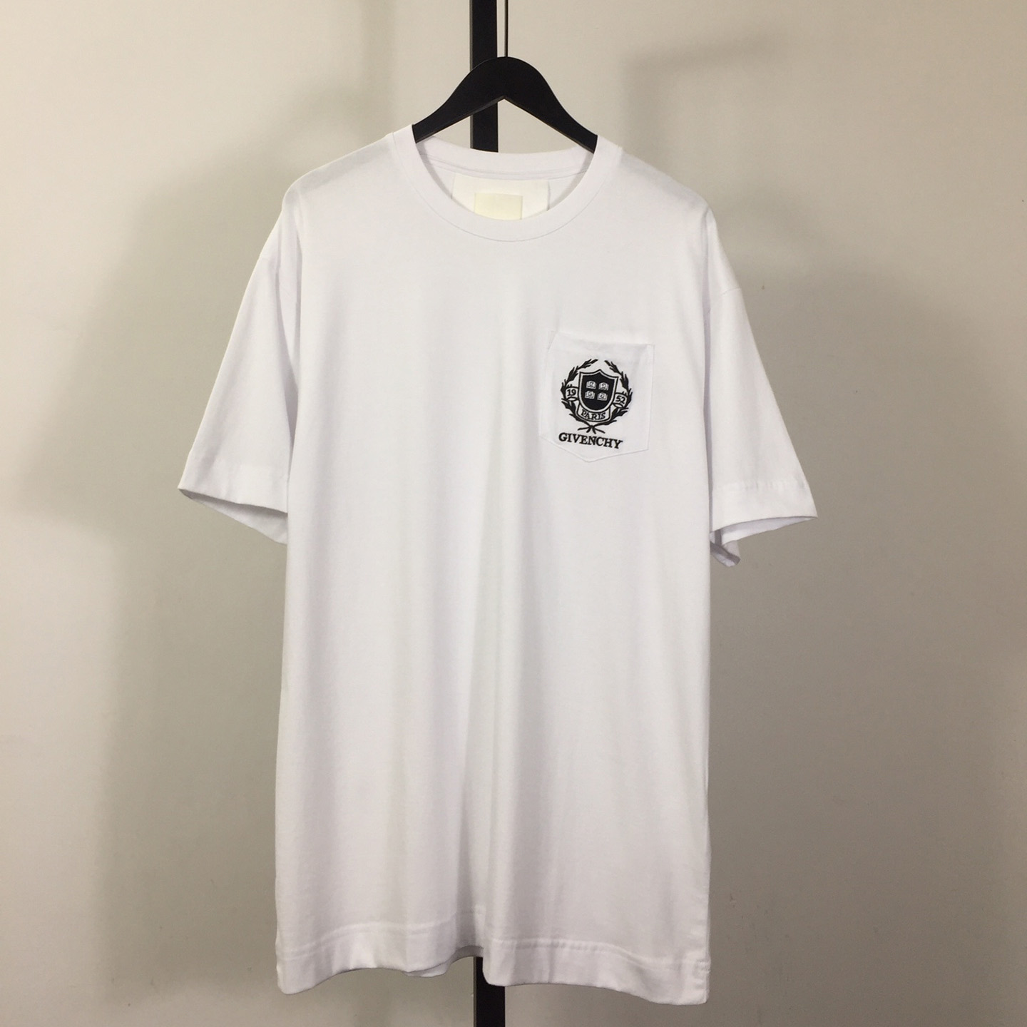 Givenchy Crest T-shirt In Cotton - everydesigner