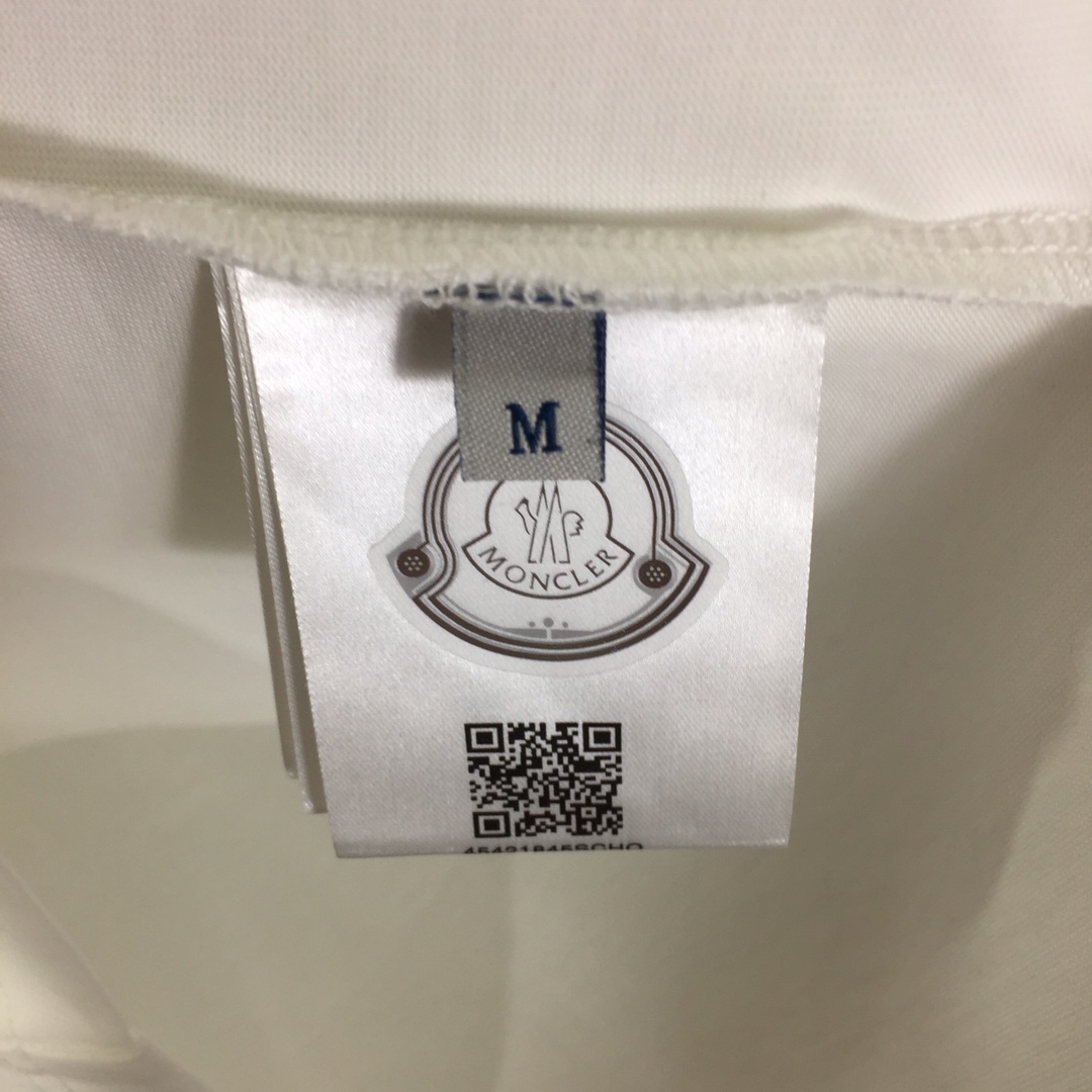 Moncler Cotton T-shirt - everydesigner