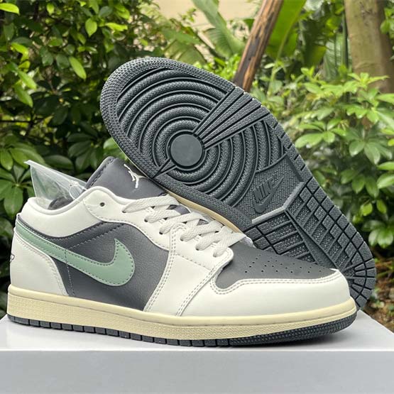 Air Jordan 1 Low WMNS “Jade Smoke” Sneaker    DC0774-001  - everydesigner