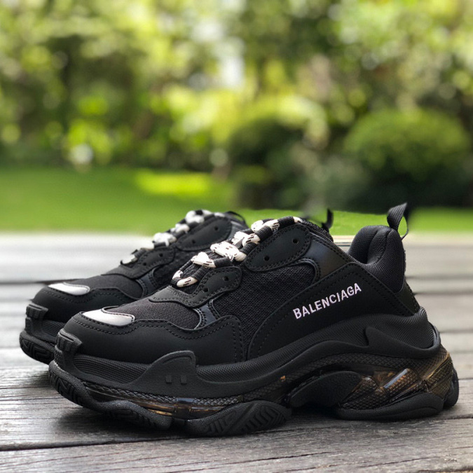 Balenciaga Triple S Sneaker  - everydesigner