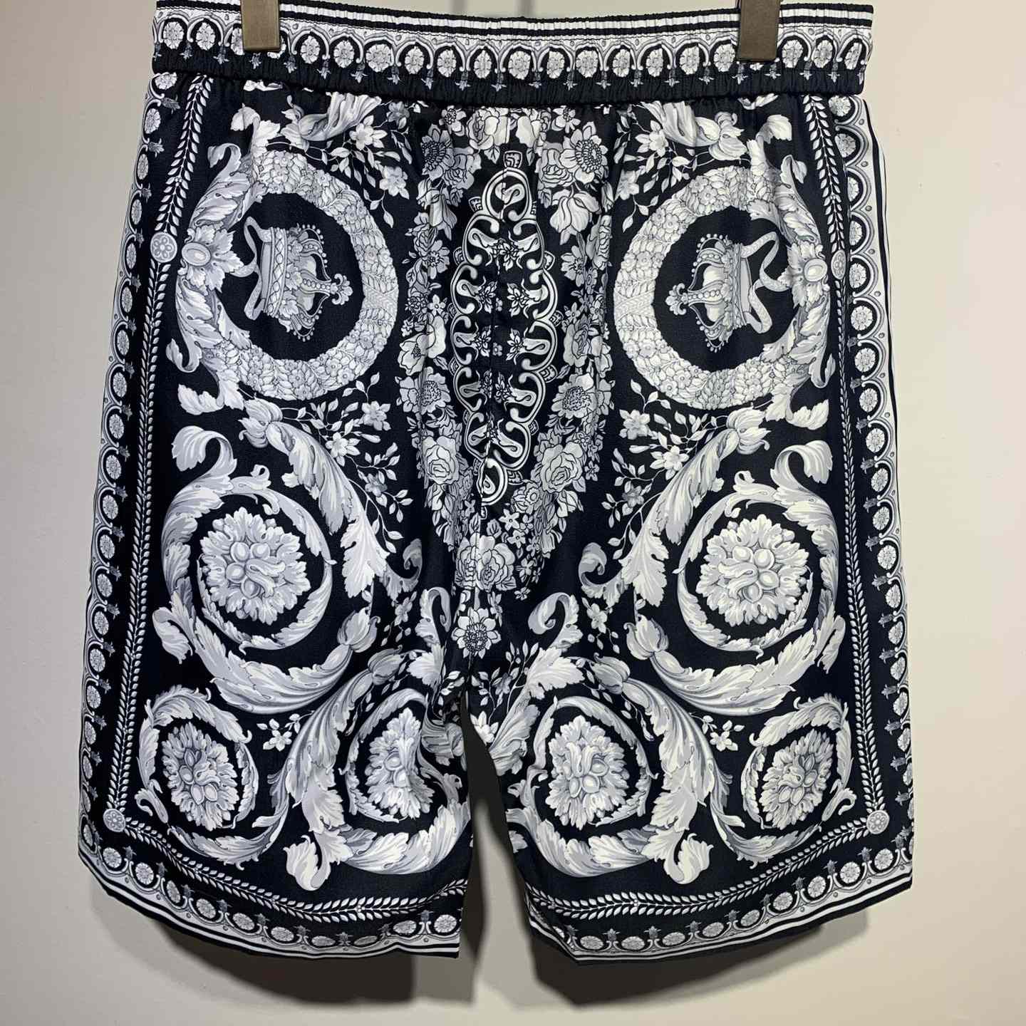 Versace Barocco Print Silk Shorts - everydesigner