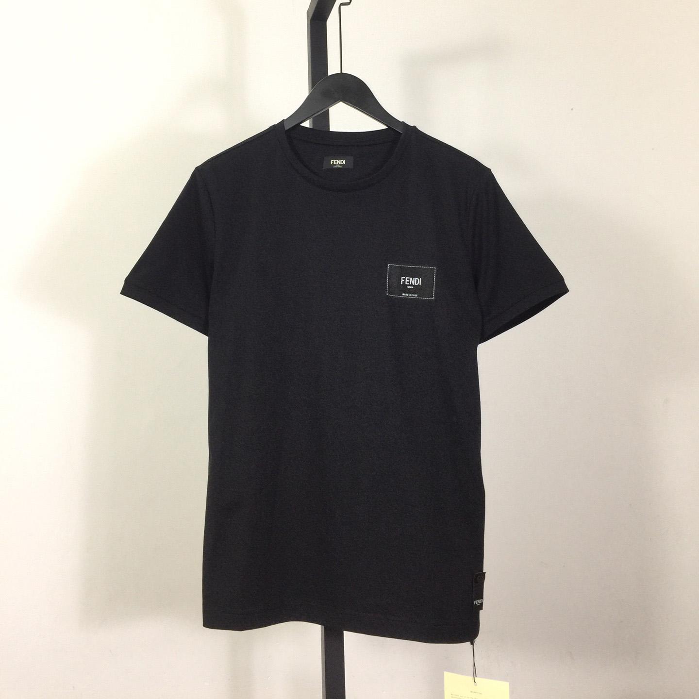 Fendi Logo-patch Short-sleeve T-shirt - everydesigner